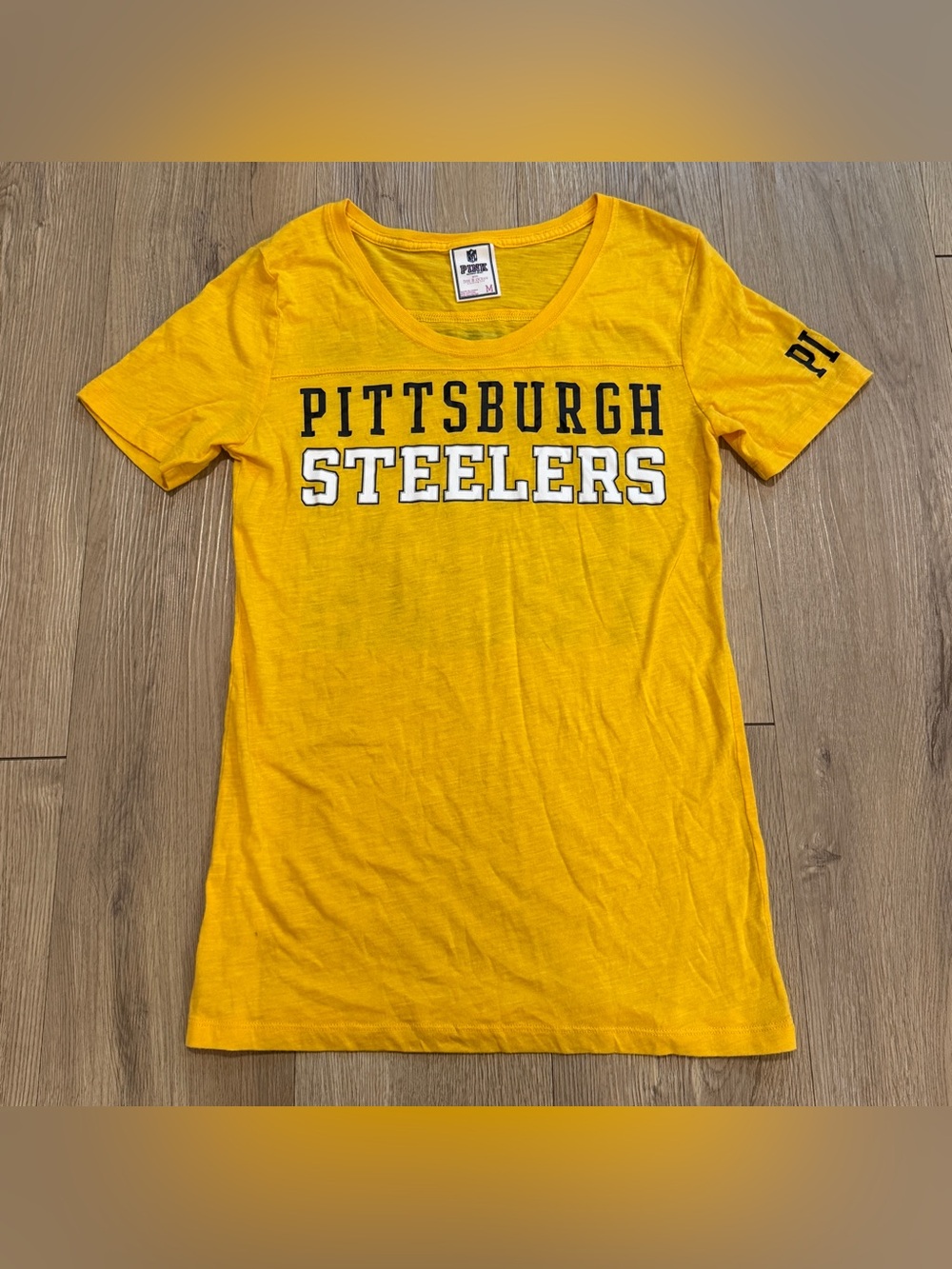 Pittsburgh Steelers CrewNeck T-Shirt Womens Medium Yellow Victoria's Secret Pink